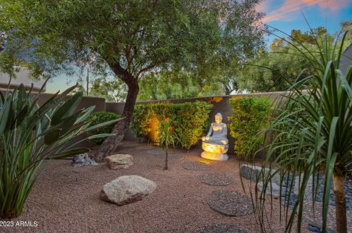 2111 Colter St, Phoenix AZ  85015-2821 exterior