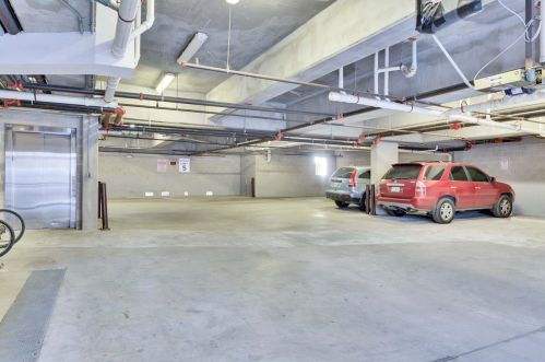 908 21st St, Austin TX  78705-5404 exterior