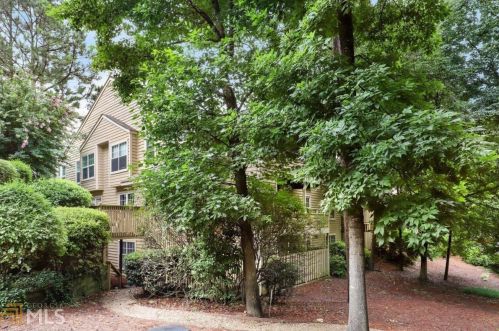 1359 Crossing Dr, Atlanta, GA 30329-3570