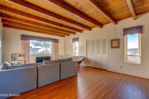 6541 Swan Rd, Tucson AZ  85718-1602 exterior