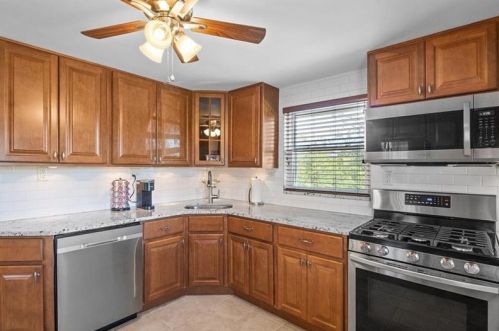 808 Lincoln Ave, Pittsburgh PA 15233-1811 exterior