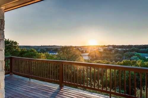 403 Ridgewood Dr, Georgetown TX 78628-8354 exterior