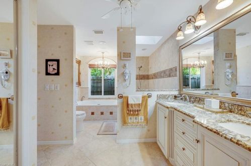 2219 Noble Ct, Naples FL 34110-1023 exterior