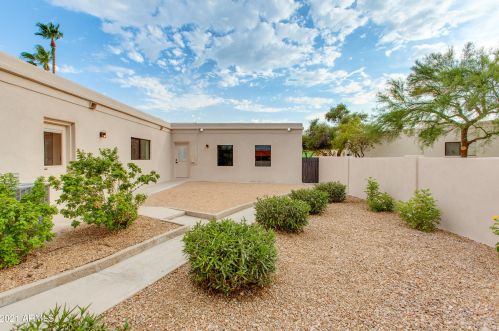 9919 47th Pl, Phoenix AZ  85028-4242 exterior