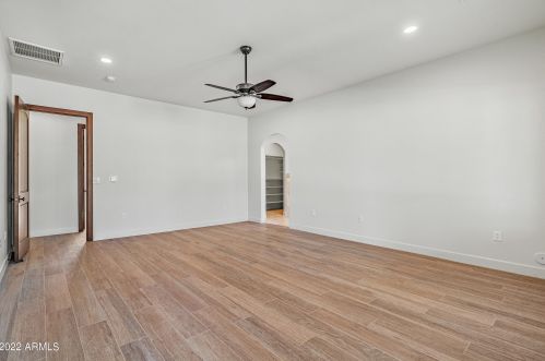 36648 27th Ave, Phoenix AZ 85086-8747 exterior