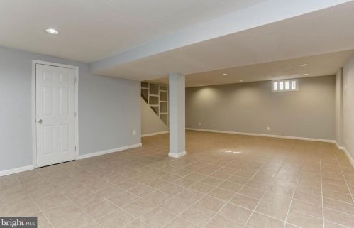 454 Mainview Ct, Glen Burnie MD 21061-6120 exterior