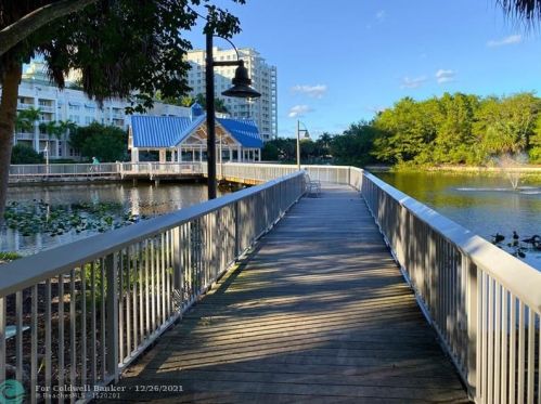 700 Boynton Beach Blvd, Boynton Beach FL 33426-3639 exterior