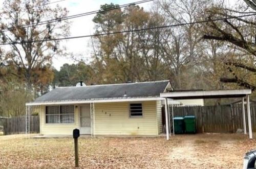 123 Love St, Austell GA 30168-4024 exterior