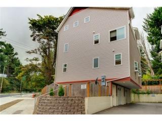 1752 Northgate Way, Seattle WA  98125-6546 exterior