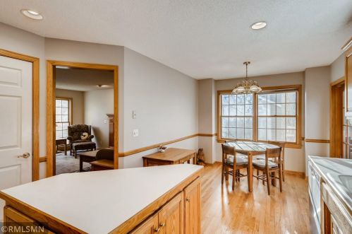 5479 Jenni Ln, Saint Paul MN 55110-5776 exterior