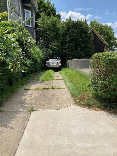 3912 Franklin Rd, Pittsburgh, PA 15214-1910