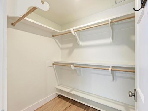 6105 Belfast Dr, Austin TX 78723-1117 exterior