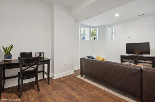 2425 Pensacola Ave, Chicago IL  60618-1607 exterior