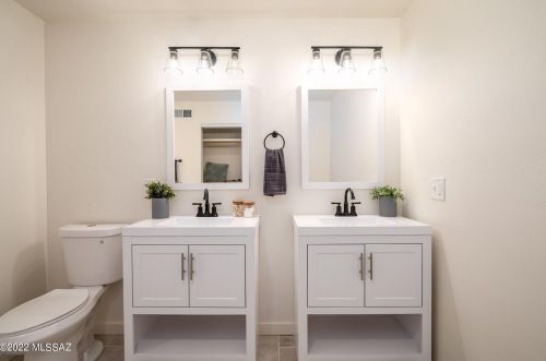 8257 Beverly St, Tucson AZ  85710-5931 exterior