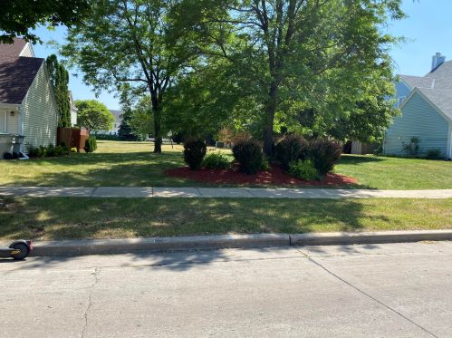 4009 Meinecke Ave, Milwaukee, WI 53210-3068