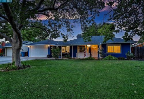 1943 Rose Ln, Concord, CA 94523-2721