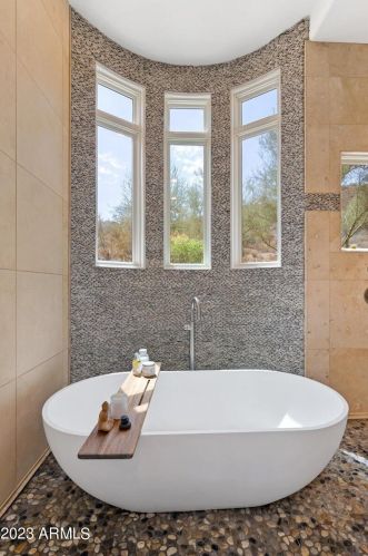 8038 38th Pl, Phoenix AZ  85042-9621 exterior