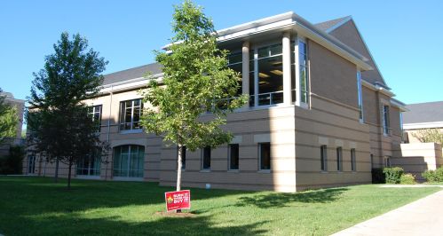 1906 Shorewood Blvd, Milwaukee WI 53211-2500 exterior