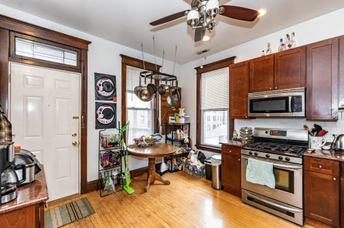 2723 Kimball Ave, Chicago IL 60647-1222 exterior