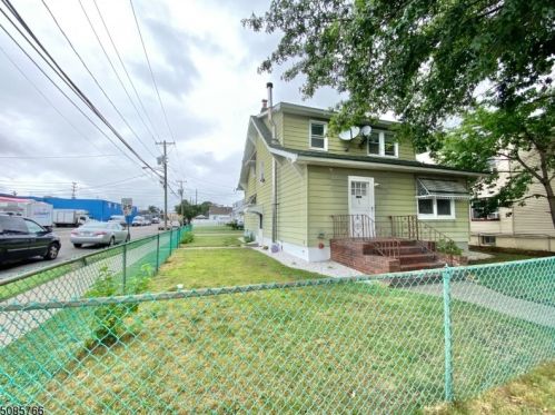 63 Dundee Ave, Paterson, NJ 07503-1118