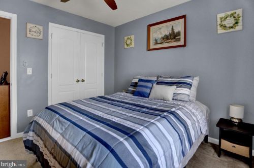 70 Bowman Rd, Hanover PA 17331-4200 exterior