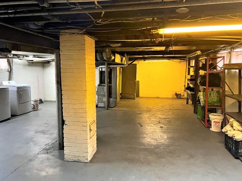 2360 Apple Ave, Meskegon MI 49442-3648 exterior