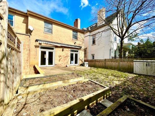 412 Morewood Ave, Pittsburgh PA 15213-1814 exterior