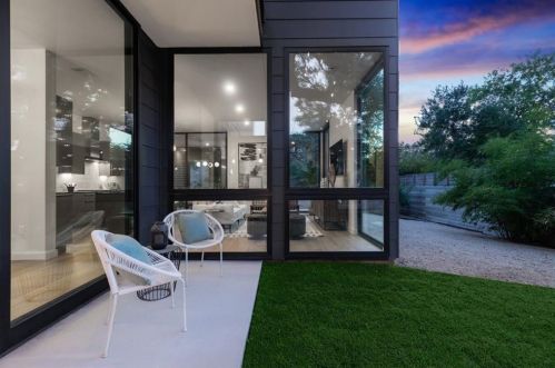 205 El Paso St, Austin TX 78704-6321 exterior