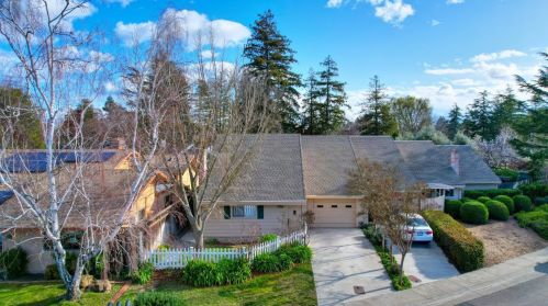 1314 Marina Cir, Davis CA 95616-2728 exterior