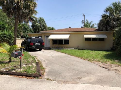 235 20th St, Boca Raton, FL 33431-8013