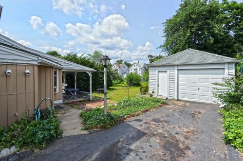 54 Franklin St, Wallingford CT  06492-4116 exterior