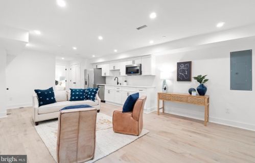 829 Decatur St, Washington DC  20017-3918 exterior