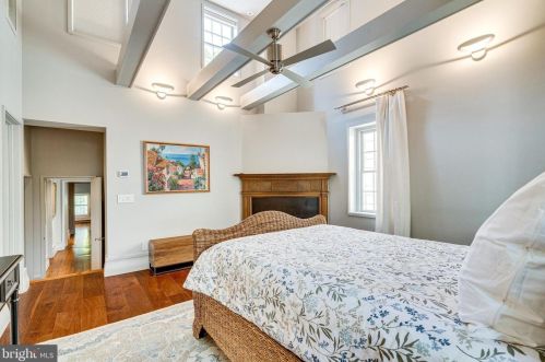 210 Fairfax St, Alexandria VA  22314-3304 exterior