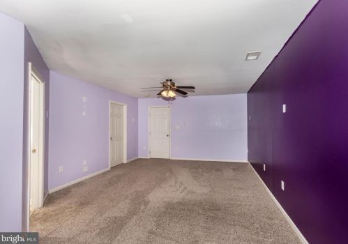 711 Grant Dr, Hanover PA  17331-2079 exterior