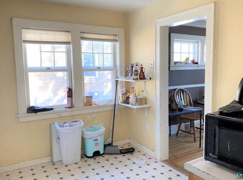 1825 Melrose Ave, Duluth MN 55803-2524 exterior