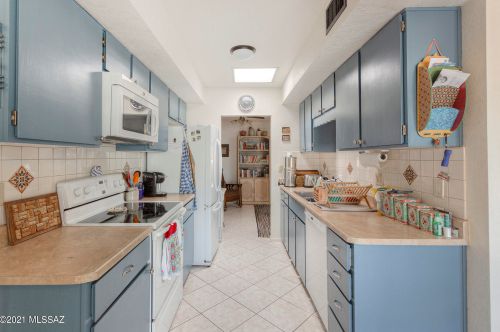 318 Calle Del Chancero, Green Valley AZ 85614-3028 exterior