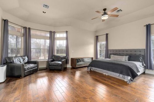 1105 Crystal Crk Dr, Austin TX 78746-4728 exterior