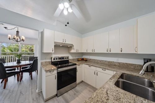 620 12 Ave, Naples FL 34120-2304 exterior