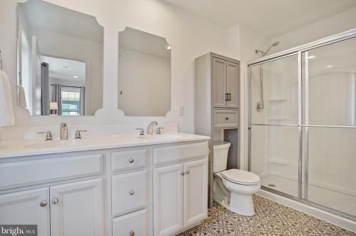 2222 Red Fox Dr, Hummelstown PA 17036 exterior