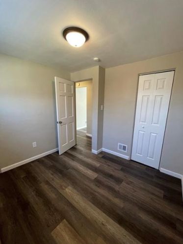 510 Barbara Dr, Pittsburgh PA  15227-4404 exterior