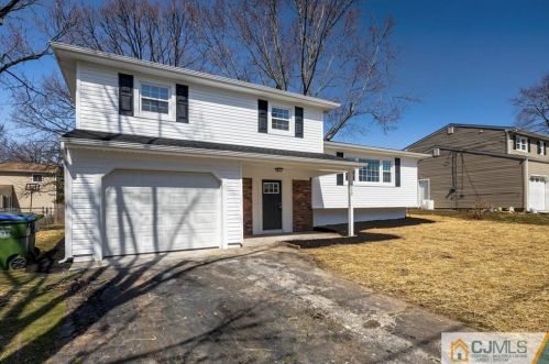 212 Tyroler Ave, Edison, NJ 08820-3704