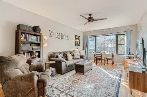 6829 Greenview Ave, Chicago, IL 60626-4209