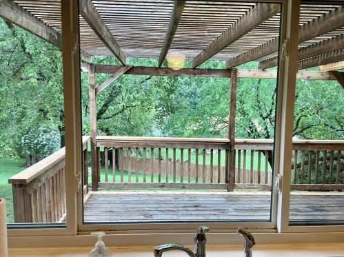 2041 Nettlewood Ct, Hazelwood MO 63043-2141 exterior