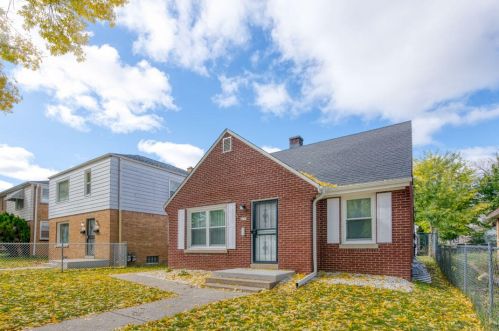 4167 47th St, Milwaukee WI  53216-1528 exterior