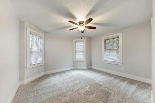 1692 Hillsdale Ave, Pittsburgh PA 15216-2018 exterior