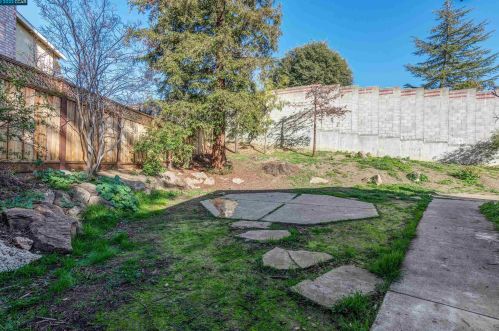 3650 Dormer Ave, Concord CA 94519-1645 exterior