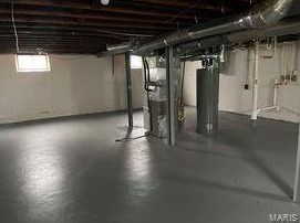 8215 Davenport Dr, Saint Louis MO 63134-1821 exterior