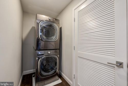 300 Mount Vernon Ave, Alexandria VA  22301-2232 exterior