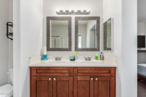 8216 4 Ave, Phoenix AZ 85041-5743 exterior