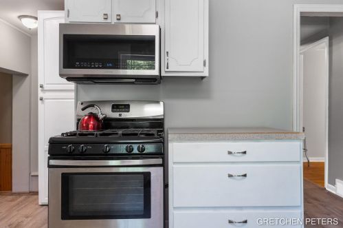 527 Academy St, Allegan MI 49010-1455 exterior